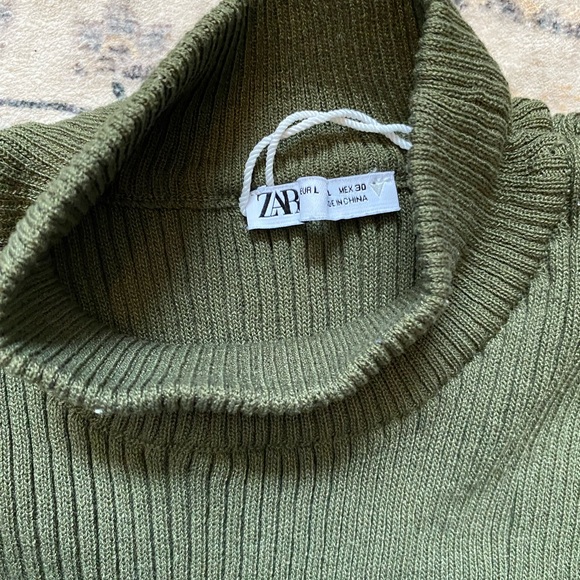 Zara Ribbed Maxi Dress - Picture 3 of 3